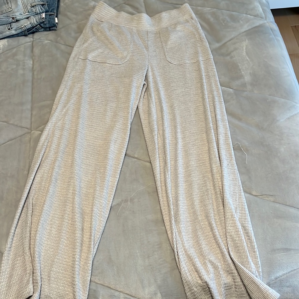 NWT soft hollister pants!